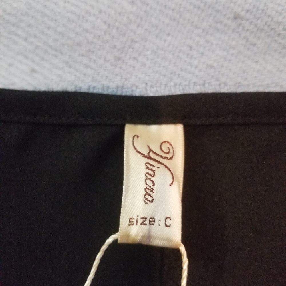 Ladies top - Picture 4 of 4